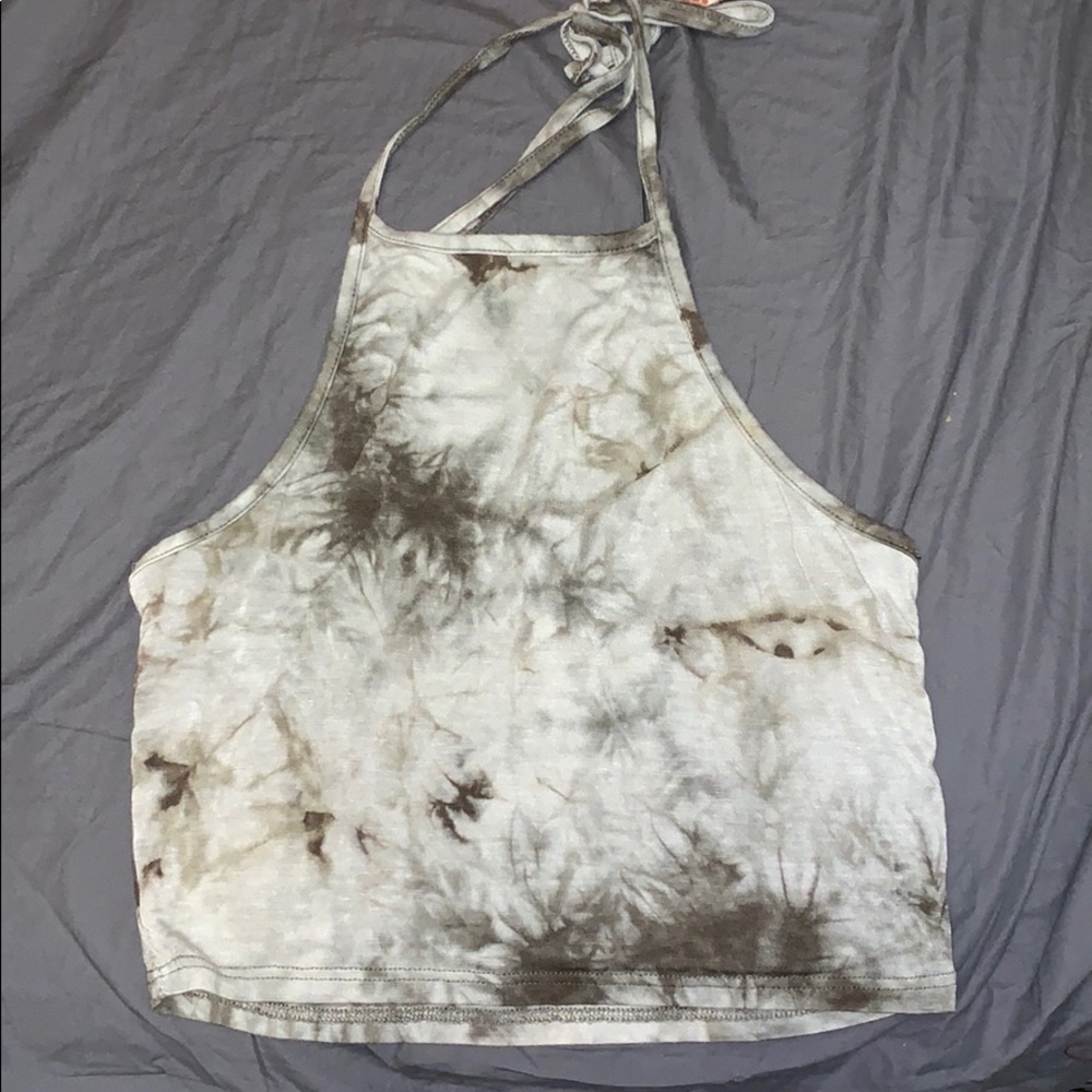 Cropped halter top